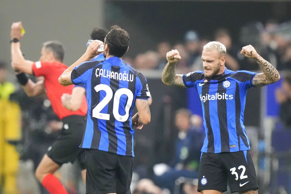 Barcelona thua đau Inter Milan, Bayern Munich giữ mạch toàn thắng - 5 Barcelona thua đau Inter Milan, Bayern Munich giữ mạch toàn thắng - 5