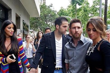 Messi dẫn vợ yêu dự Gala trao giải cầu thủ xuất sắc nhất thế giới