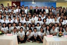 Tuyển 400 điều dưỡng viên đi học tập và làm việc tại CHLB Đức