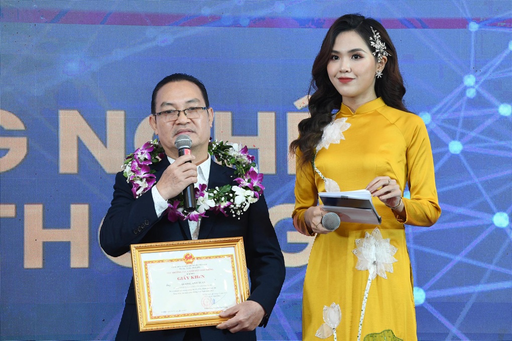 Kỳ vọng từ người thắng cuộc thi Sáng kiến An toàn giao thông 2022 - 2 Kỳ vọng từ người thắng cuộc thi Sáng kiến An toàn giao thông 2022 - 2