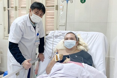 Cứu người phụ nữ nước ngoài bị tai nạn giao thông đa chấn thương