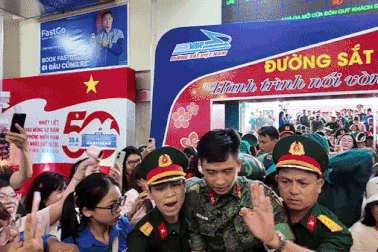 Thượng uý Lê Hoàng Hiệp bị “vây” như sao: Cuồng thần tượng lệch chuẩn?