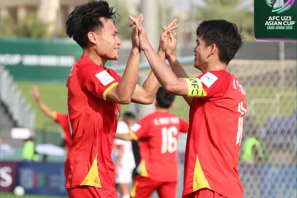 U23 Việt Nam gây sốt châu Á, được AFC ví như Arsenal - 2 U23 Việt Nam gây sốt châu Á, được AFC ví như Arsenal - 2