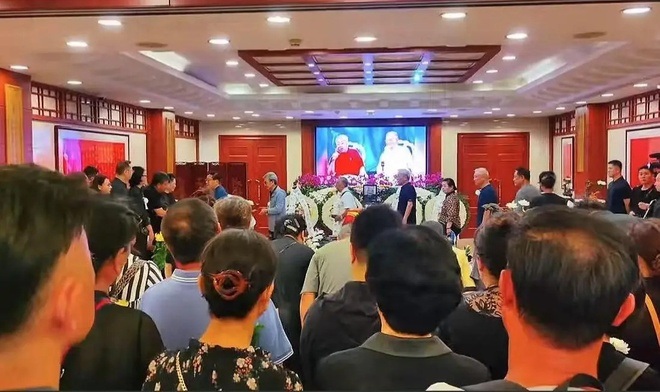 Bạn bè tiễn đưa nam diễn viên đóng vai Phật Tổ trong Tây du ký - 3