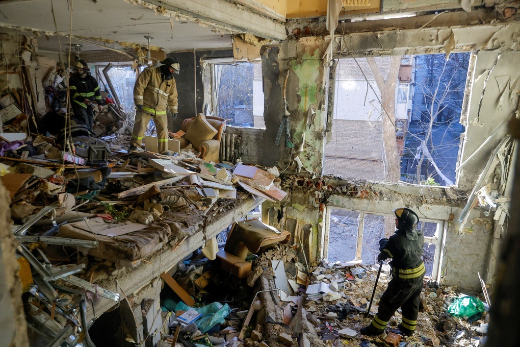 Cảnh đổ nát tại Donetsk sau trận pháo kích của quân đội Ukraine - 9 Cảnh đổ nát tại Donetsk sau trận pháo kích của quân đội Ukraine - 9