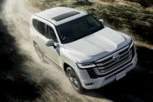 Toyota Land Cruiser 2026 có một số nâng cấp, nhưng hãng dừng nhận đặt hàng