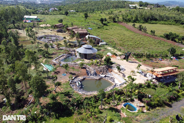 Chiếm đất nhà nước rồi xây dựng giống khu sinh thái trên đồi cao