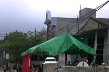 Chủ cửa hàng xay sát treo cổ tự tử không rõ nguyên nhân