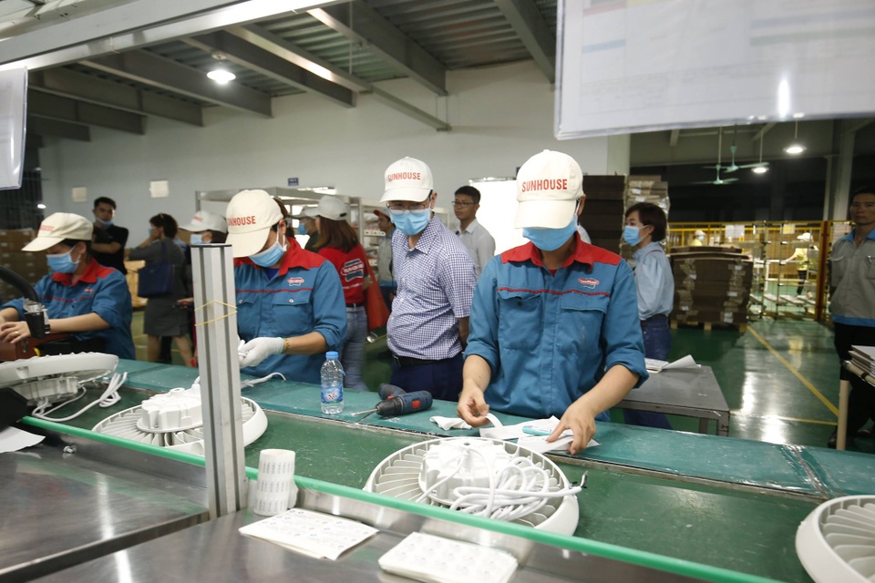 “Đón sóng” dịch chuyển đầu tư FDI: Làm sao để Việt Nam thành “bến đỗ”? - 2 “Đón sóng” dịch chuyển đầu tư FDI: Làm sao để Việt Nam thành “bến đỗ”? - 2