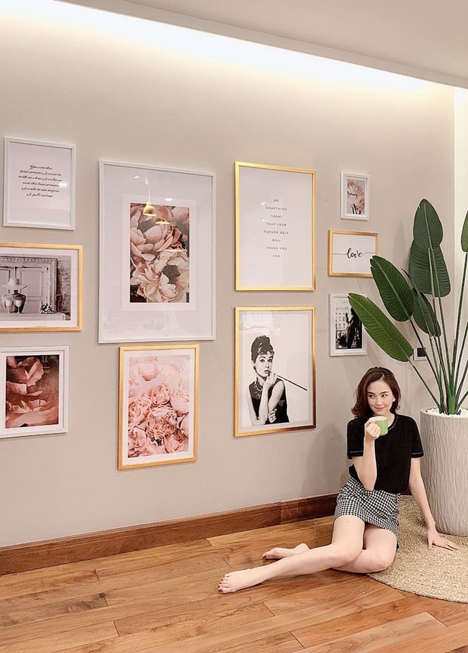 BTV Mai Ngọc tiết lộ góc “giá trị nhất” trong căn hộ của hai vợ chồng - 5 BTV Mai Ngọc tiết lộ góc “giá trị nhất” trong căn hộ của hai vợ chồng - 5