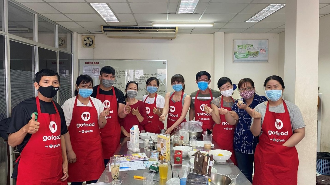 Tài xế nam đi học nấu ăn, mộng lên đời sau những cuốc xe - 2 Tài xế nam đi học nấu ăn, mộng lên đời sau những cuốc xe - 2