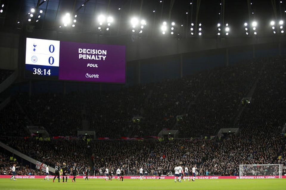 Tottenham 2-0 Man City: Gundogan đá hỏng 11m, Zinchenko nhận thẻ đỏ - 7 Tottenham 2-0 Man City: Gundogan đá hỏng 11m, Zinchenko nhận thẻ đỏ - 7