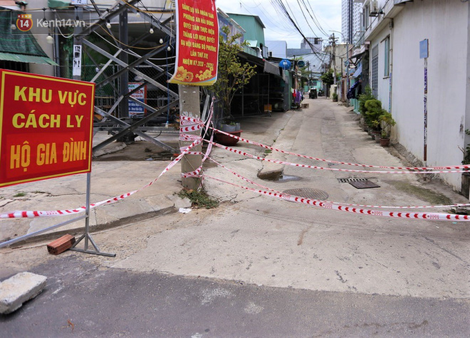 Lịch trình dày đặc của 13 ca Covid-19 mới ở Đà Nẵng: Nhiều bệnh nhân làm chung cơ quan, người dạy học tại trung tâm - Ảnh 1. Lịch trình dày đặc của 13 ca Covid-19 mới ở Đà Nẵng: Nhiều bệnh nhân làm chung cơ quan, người dạy học tại trung tâm - Ảnh 1.