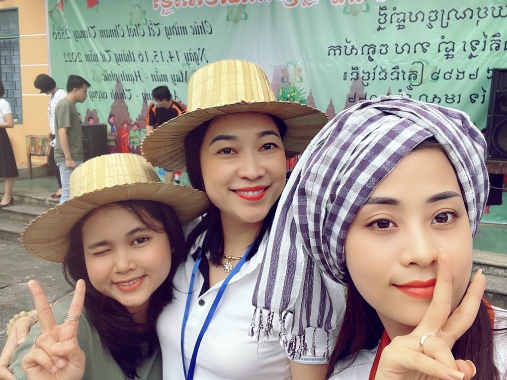 Du học sinh Lào, Campuchia tự tin có việc làm tốt sau khi học tại Việt Nam - 7 Du học sinh Lào, Campuchia tự tin có việc làm tốt sau khi học tại Việt Nam - 7