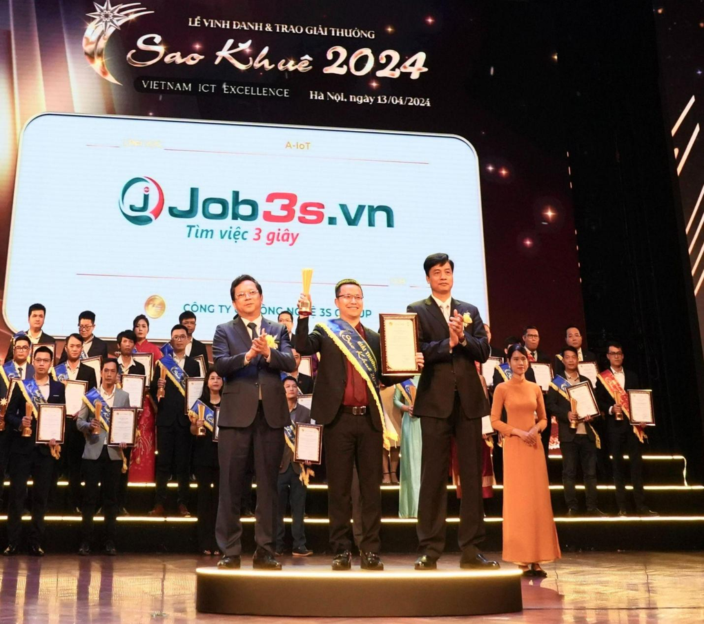 Nền tảng tuyển dụng Job3s.vn đạt giải thưởng Sao Khuê 2024 - 1 Nền tảng tuyển dụng Job3s.vn đạt giải thưởng Sao Khuê 2024 - 1