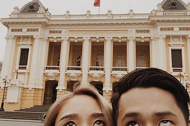 Kiểu "check in" mới, hài hước của Miss Teen 2012 Trang Thiên và bạn trai