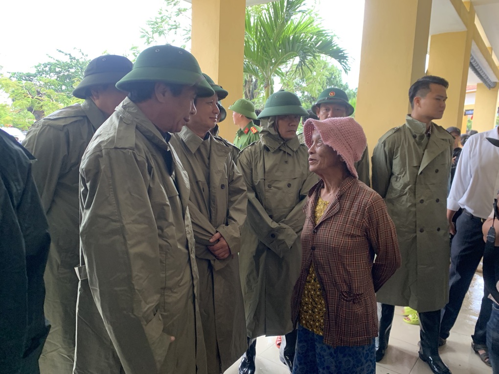 Phó Thủ tướng: Tuyệt đối không chủ quan, thiệt hại sau bão có thể rất lớn - 2 Phó Thủ tướng: Tuyệt đối không chủ quan, thiệt hại sau bão có thể rất lớn - 2
