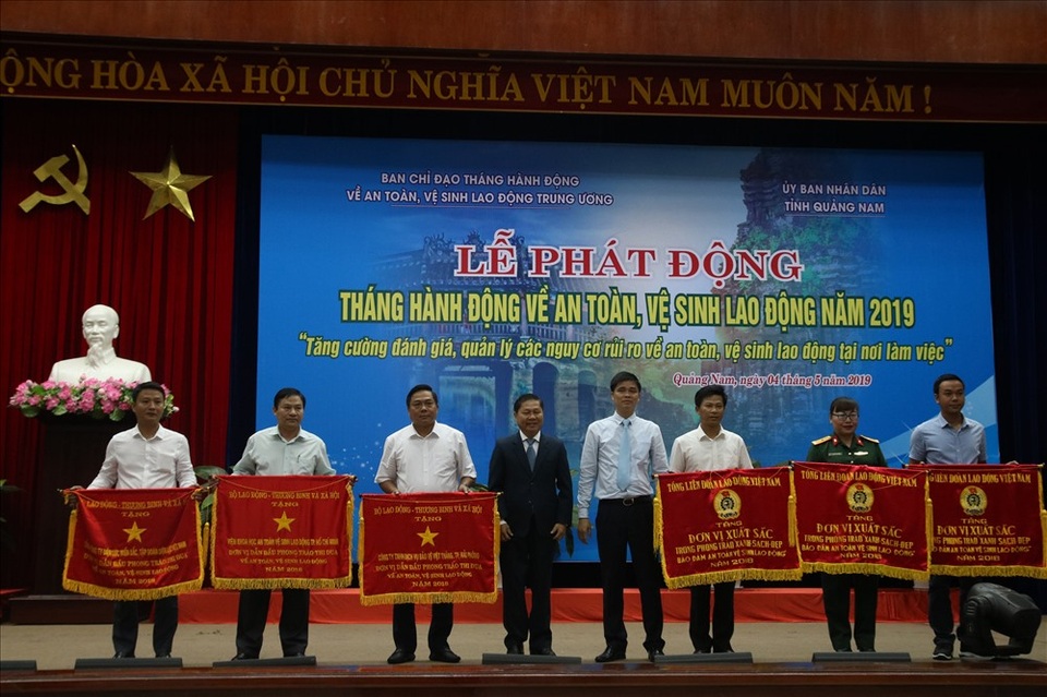 An toàn lao động: Lan toả hoạt động an toàn vệ sinh lao động trong toàn xã hội - 2 An toàn lao động: Lan toả hoạt động an toàn vệ sinh lao động trong toàn xã hội - 2
