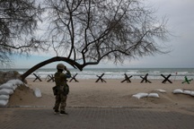 Ukraine dựng hàng rào thép ngăn Nga đổ bộ hải cảng Odessa