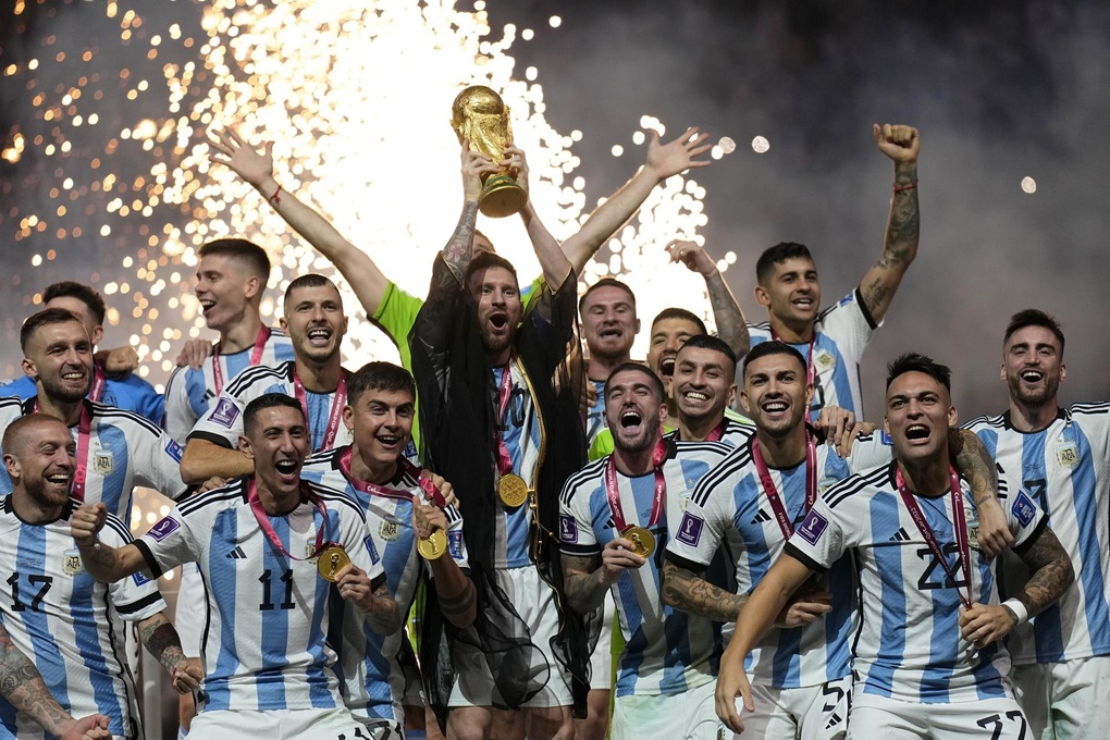 Những hình ảnh ấn tượng ở trận chung kết hay nhất lịch sử World Cup - 26 Những hình ảnh ấn tượng ở trận chung kết hay nhất lịch sử World Cup - 26