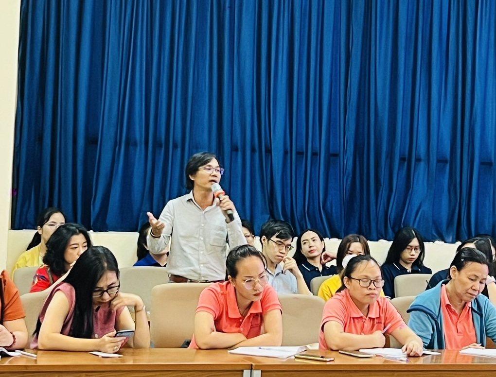 Chuyên viên tư vấn tâm lý cứ nhìn học sinh là phán em này có bệnh! - 2 Chuyên viên tư vấn tâm lý cứ nhìn học sinh là phán em này có bệnh! - 2