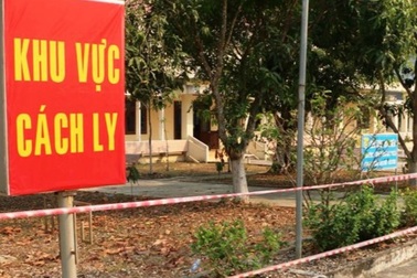 Không cách ly tài xế chở du khách cùng chuyến bay với ca nhiễm thứ 17