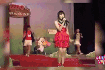 Bé Xuân Nghi gây xúc động với diện mạo trưởng thành, tái hiện hit tuổi thơ