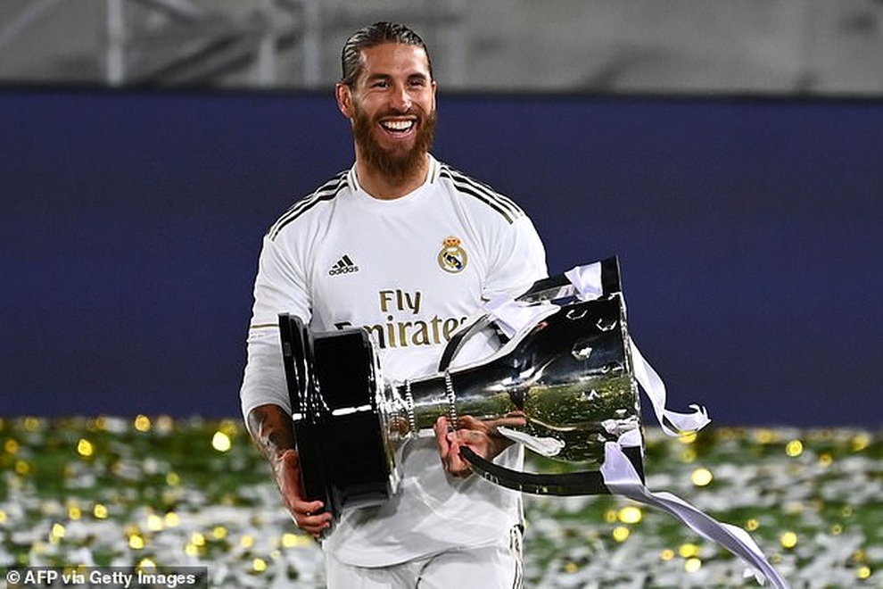 Sergio Ramos bật khóc, nói lời chia tay Real Madrid - 2 Sergio Ramos bật khóc, nói lời chia tay Real Madrid - 2