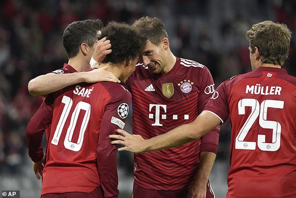 Barcelona thảm bại trước Benfica, Bayern Munich thắng 5 sao - 11 Barcelona thảm bại trước Benfica, Bayern Munich thắng 5 sao - 11