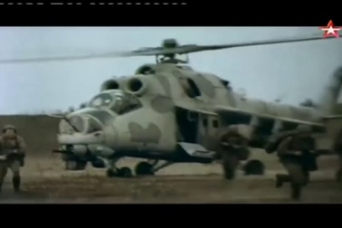 Ngắm trực thăng Mi-24 tiêu diệt mục tiêu bằng súng máy 4 nòng Yak-B