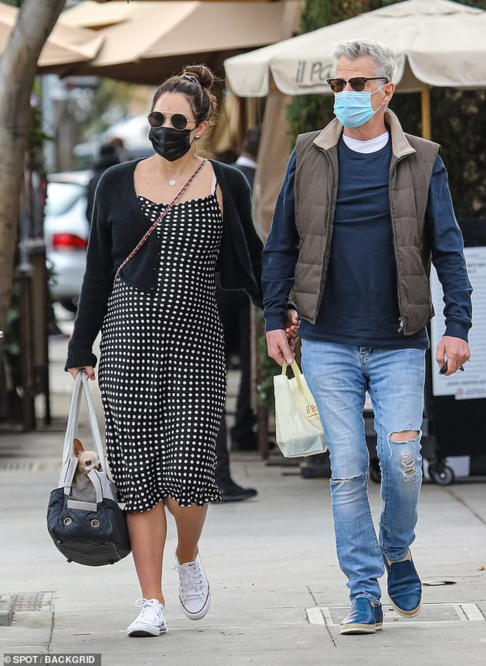 Katharine McPhee bế bụng bầu ra phố cùng chồng hơn 35 tuổi - 1 Katharine McPhee bế bụng bầu ra phố cùng chồng hơn 35 tuổi - 1
