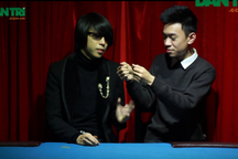 Hướng dẫn ảo thuật: Dây chun thần kỳ nhảy qua ngón tay