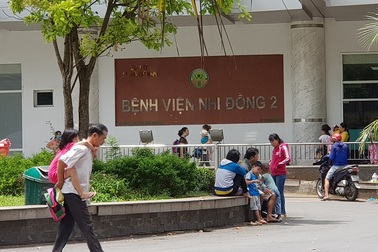 Vụ bé gái chết tức tưởi: Gia đình tiếp tục “tố” bệnh viện tóm tắt bệnh án sai sự thật