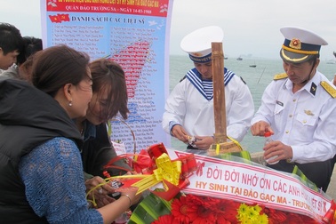 Đà Nẵng tưởng niệm 64 liệt sĩ trận hải chiến Trường Sa 1988