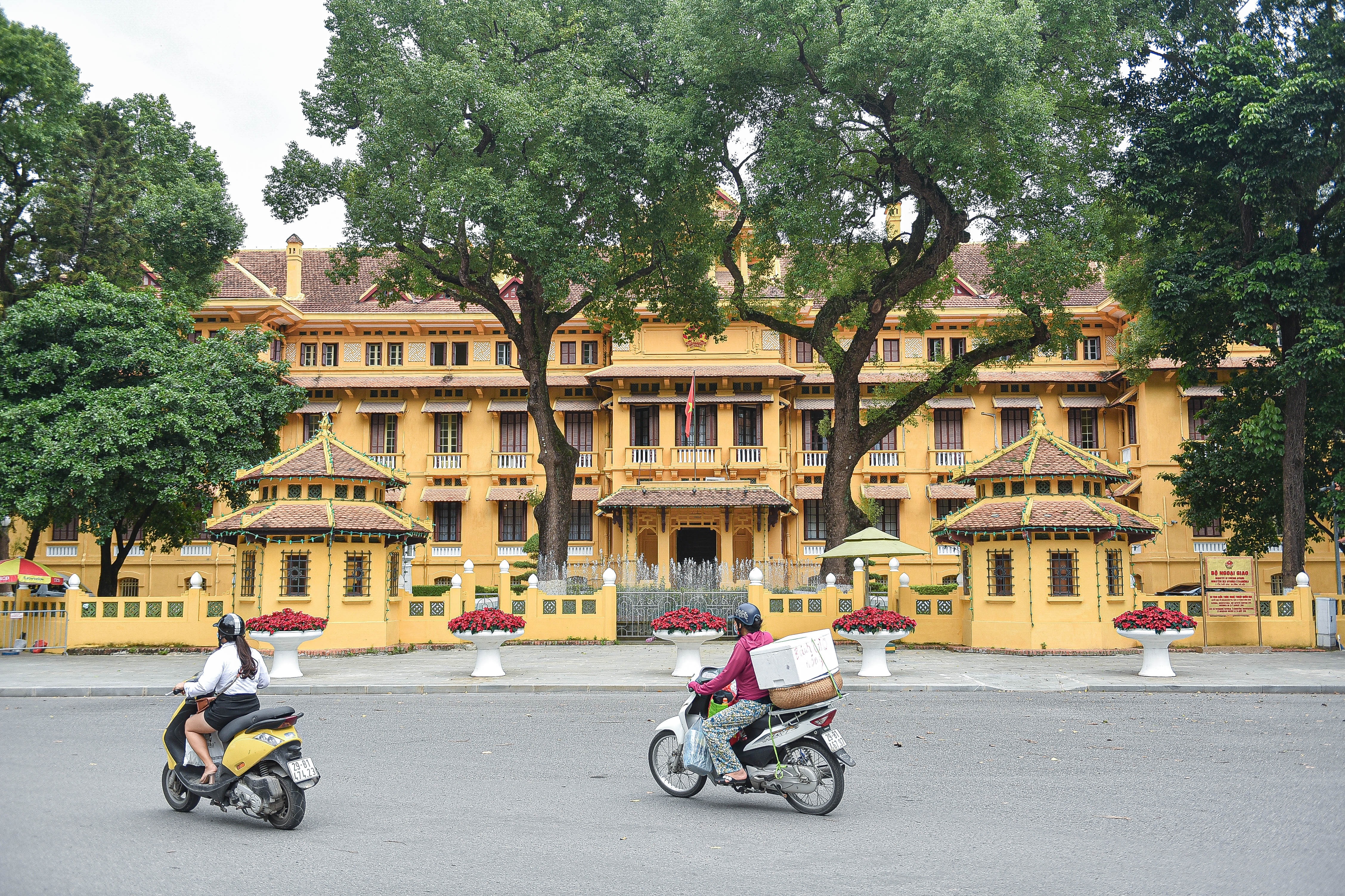 Chiêm ngưỡng tòa nhà 100 mái độc đáo bậc nhất Hà Nội - 1 Chiêm ngưỡng tòa nhà 100 mái độc đáo bậc nhất Hà Nội - 1