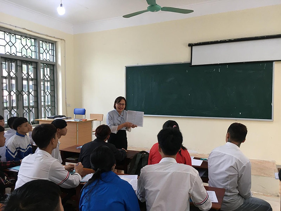Cô giáo dạy nghề vùng cao ước mơ học sinh không chỉ học để biết mặt chữ - 2 Cô giáo dạy nghề vùng cao ước mơ học sinh không chỉ học để biết mặt chữ - 2