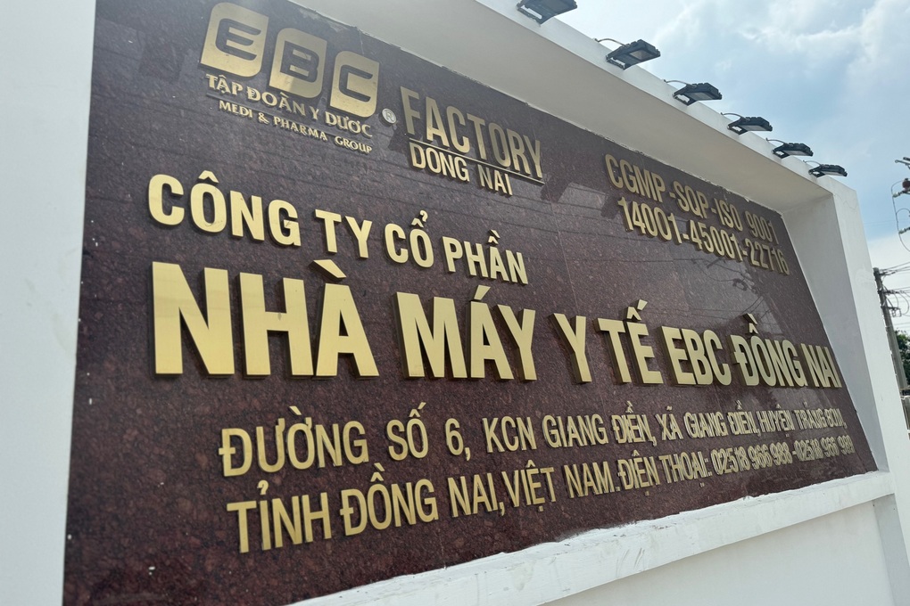 Khởi tố vụ án liên quan mỹ phẩm công ty chồng Đoàn Di Băng - 1 Khởi tố vụ án liên quan mỹ phẩm công ty chồng Đoàn Di Băng - 1