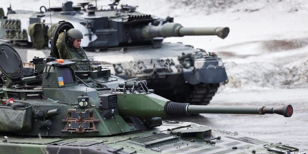 NATO tăng cường quân sự sát biên giới, Nga cảnh báo đanh thép - 1