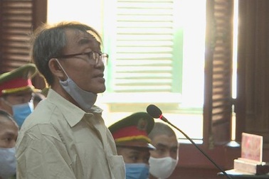 Nhóm khủng bố ném bom xăng vào trụ sở công an phường lãnh án