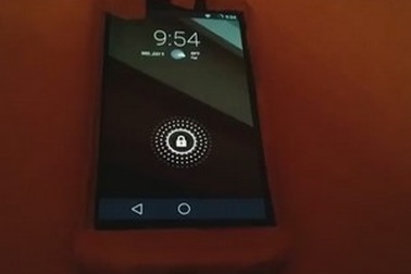 Lộ video thực tế smartphone bí ẩn chạy Android L của Motorola