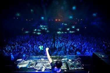 Các chương trình ca nhạc ở Hàn Quốc lao đao vì dịch bệnh