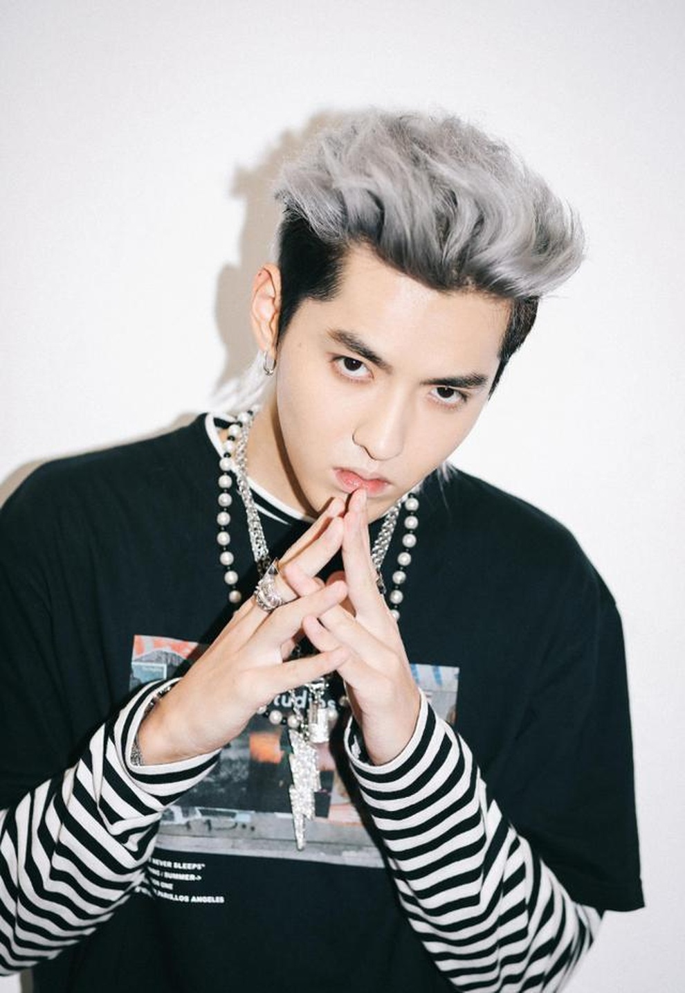 Ngô Diệc Phàm bị tố trốn thuế, đại diện pháp lý cũng bị tạm giam - 1 Ngô Diệc Phàm bị tố trốn thuế, đại diện pháp lý cũng bị tạm giam - 1