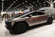 Tesla bị loại khỏi một triển lãm ô tô vì lý do an toàn, ngay trước khai mạc
