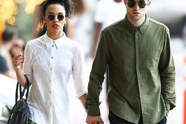 Bạn gái “ma cà rồng” Robert Pattinson muốn có con 