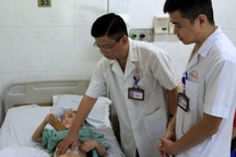 Xương cá “du lịch” khắp hệ tiêu hóa, khiến bé trai 5 tuổi bị viêm ruột thừa