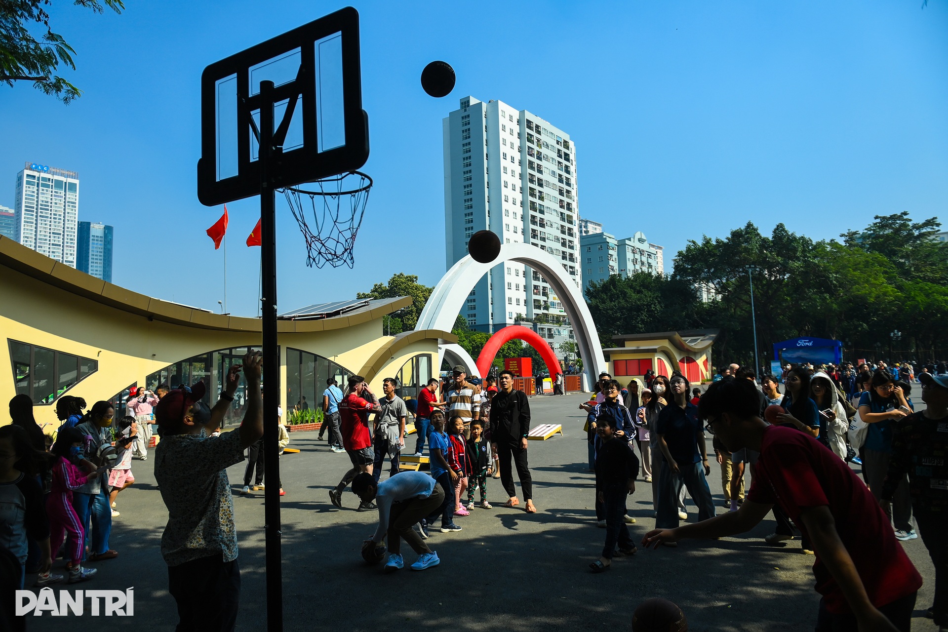 Hàng nghìn người tham gia Ngày hội hữu nghị Việt - Mỹ ở Hà Nội - 5