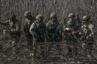 Ukraine bác tin hơn 10.000 binh sĩ bị bao vây