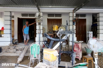 Người dân vùng bão lũ lăn tăn về tiêu chí "cư trú hợp pháp" mới được hỗ trợ