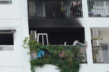 Mẹ con rơi từ tầng 10 chung cư: "Cứu hỏa đến rồi nhưng cả 2 vẫn cố nhảy"