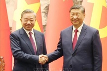 Lãnh đạo Việt Nam gửi điện mừng 75 năm Quốc khánh Trung Quốc